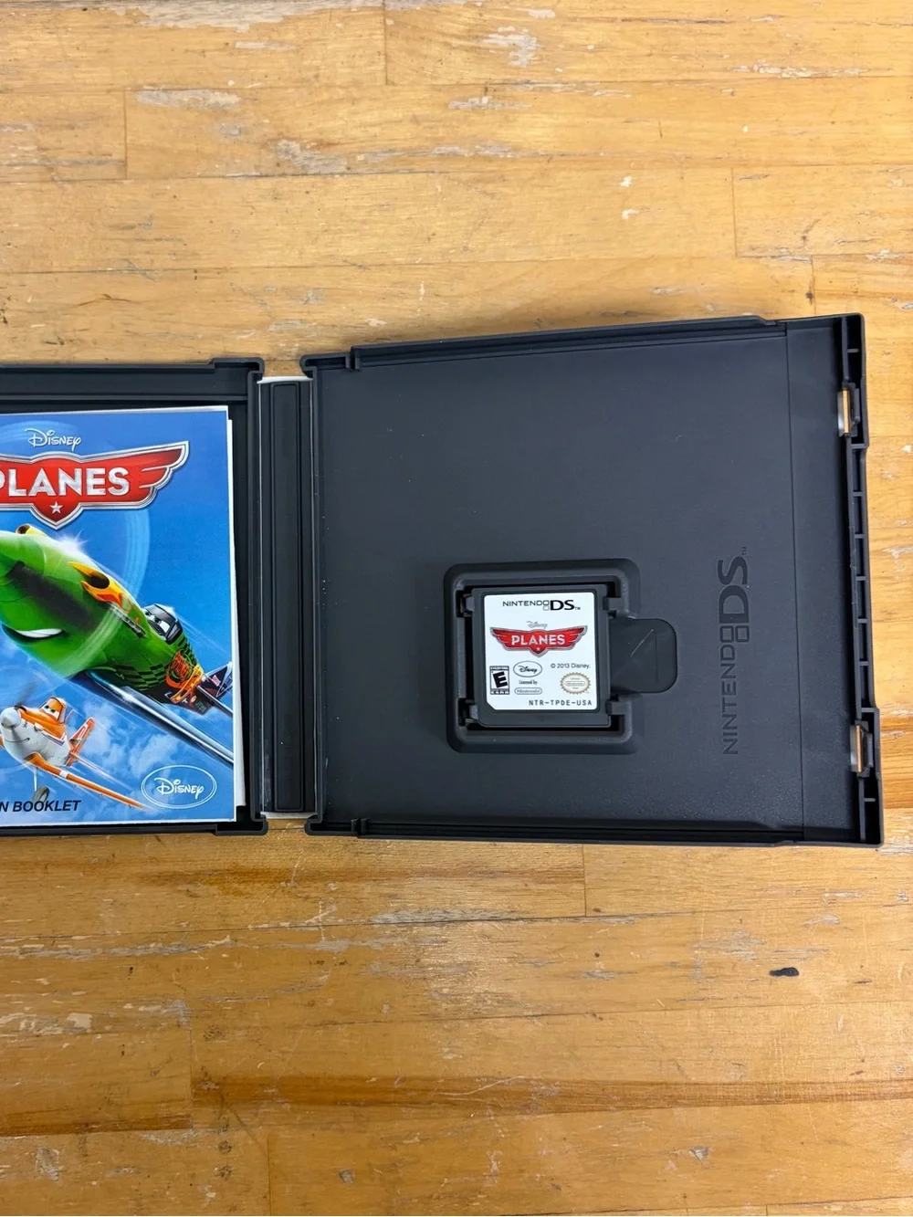 Lot of 2: Disney Planes/Big Hero 6 & Frozen Olaf's Quest (2 Pack) Nintendo DS